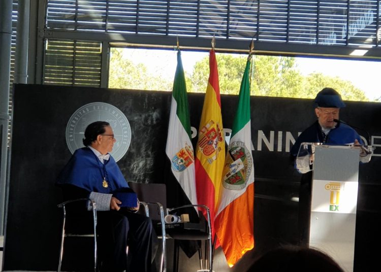 Nombramiento como Doctor Honoris Causa del Prof. Dr. D. Alberto Fernández Gutiérrez